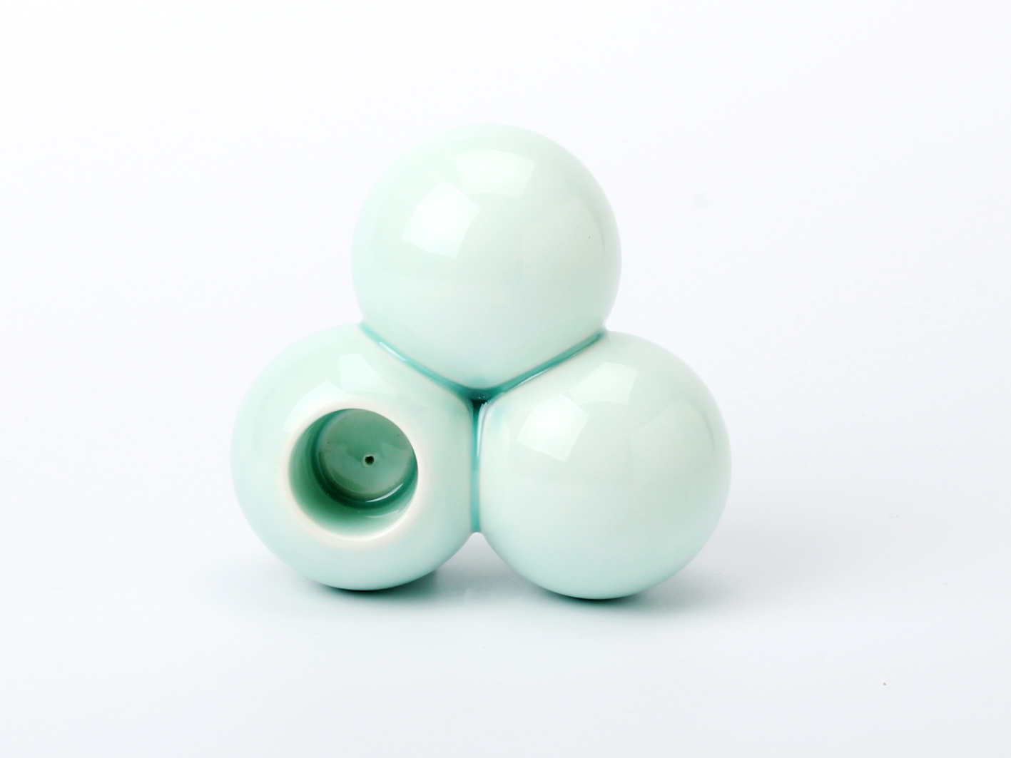 Claydies: Balls. Candle-holder with a turquoise glaze